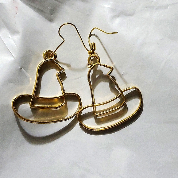 NWOT Witches Hat Halloween Earrings - Picture 1 of 1